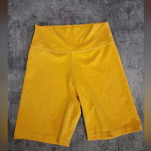 YELLOW LABEL CO Bike Shorts Size Small EUC - Picture 1 of 4